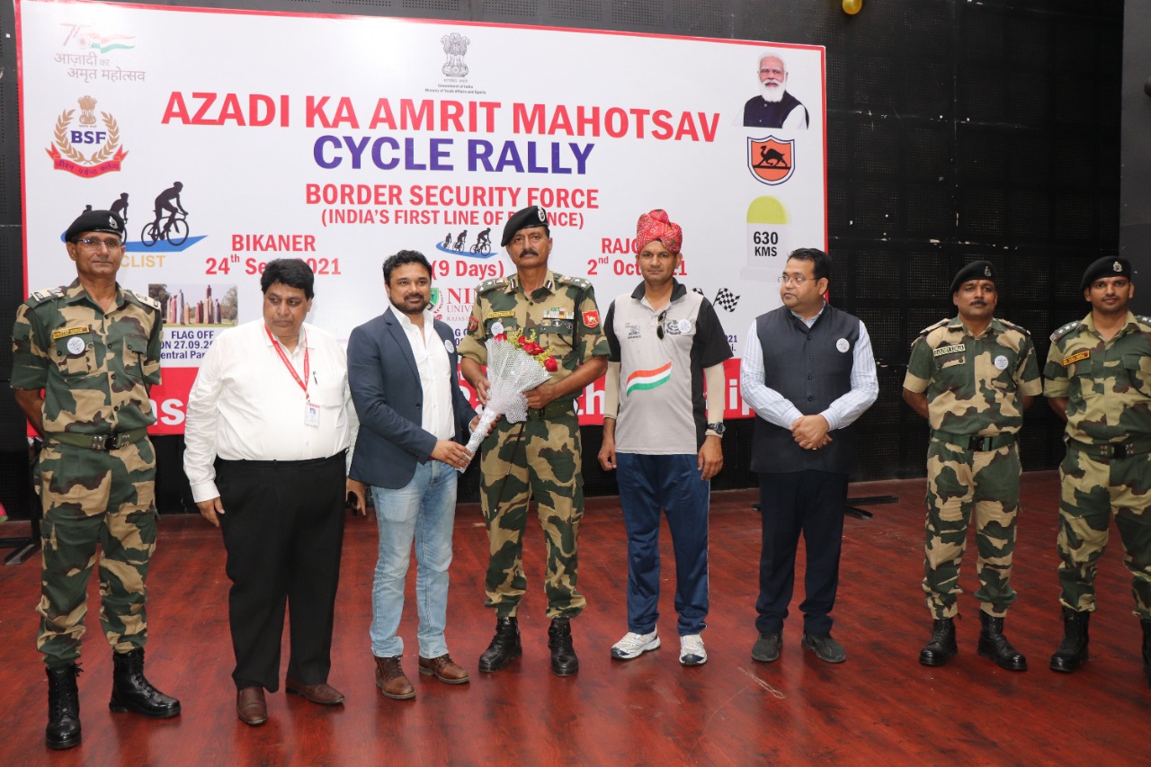 बीएसएफ की साइकिल रैली के जयपुर पहुंचने पर निम्स यूनिवर्सिटी ने किया भव्य स्वागत