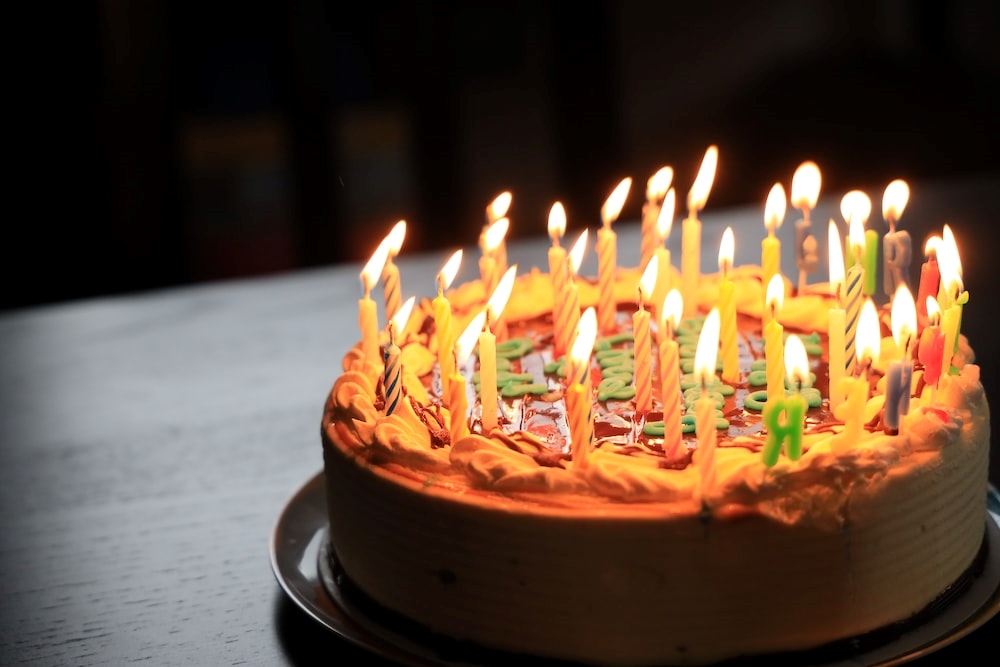 मातम में बदल गईं जन्मदिन की खुशियां, श्वास नली में केक अटकने से आठ वर्ष के बच्चे की मौत