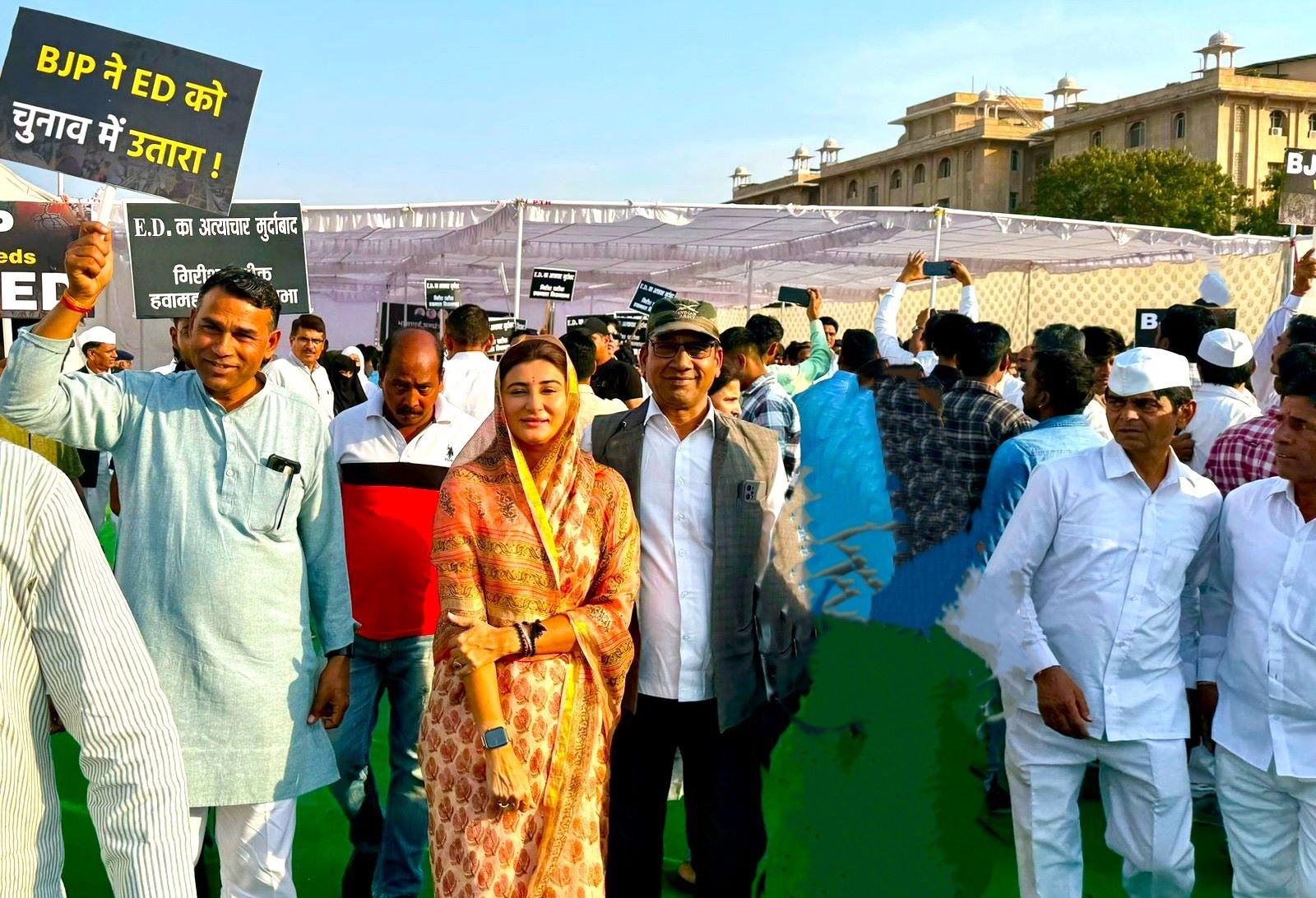 रुक्क्ष्मणी कुमारी के नेतृत्व में सैकड़ो कांग्रेस कार्यकर्ता ने ईडी के विरोध में दिया धरना