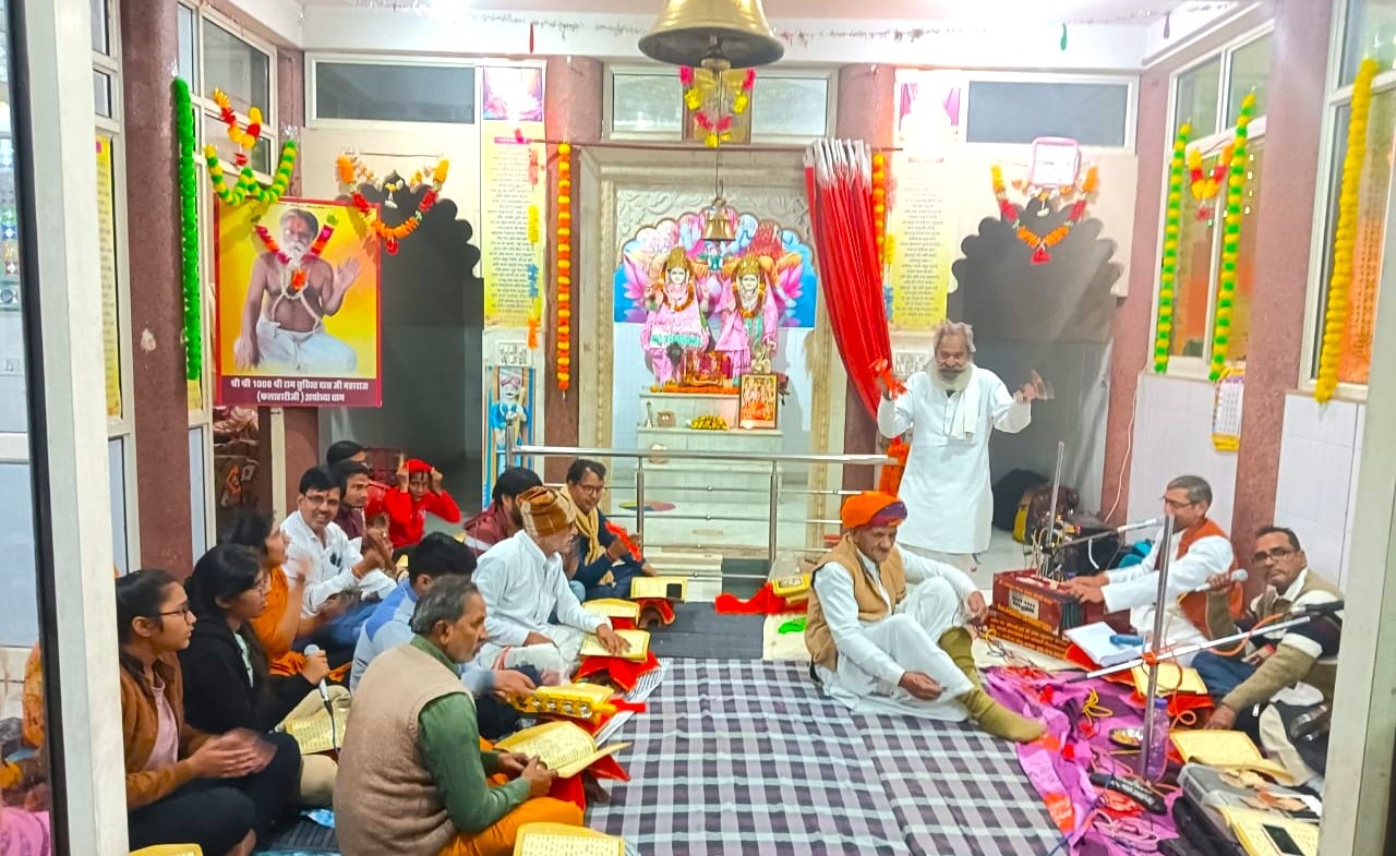 लक्ष्मीनाथ मंदिर ईटावा भोपजी के द्वादशम पाटोत्सव पर हुआ सामुहिक संगीतमय सुन्दरकाण्ड पाठ एवं कन्या भोज का आयोजन