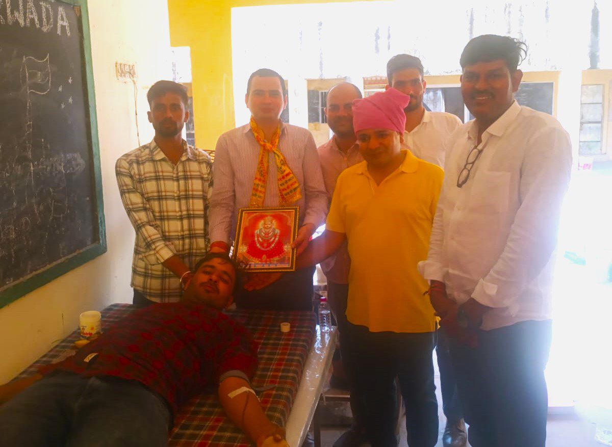 श्री श्याम गौ रक्षक दल के तत्वाधान में आयोजित हुआ विशाल रक्तदान शिविर