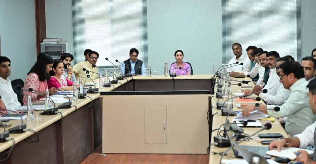 श्री खाटू श्याम जी कॉरिडोर सीकर विकास कार्यों की समीक्षा बैठक आयोजित